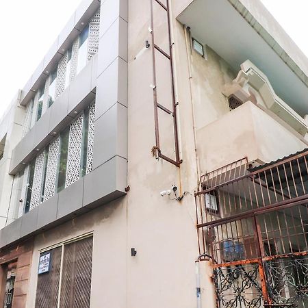 Oyo 26781 Hotel Raghupati Ayodhya Exteriör bild